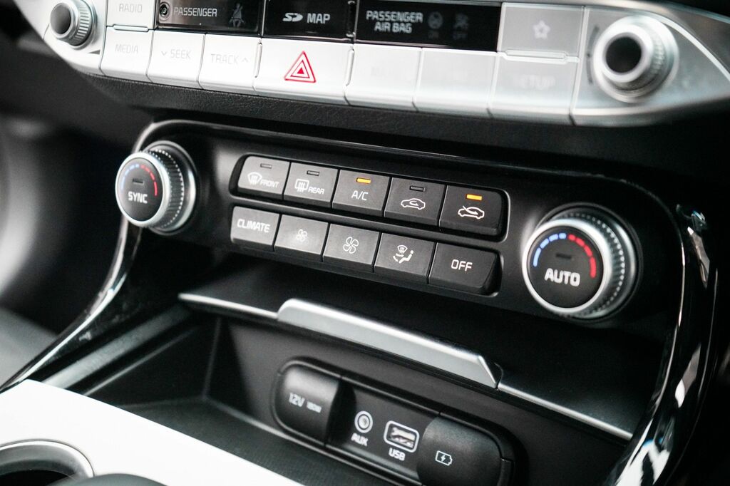 Kia Stinger 3.3 T-gdi 365Bhp Gt S Saloon Grey #42