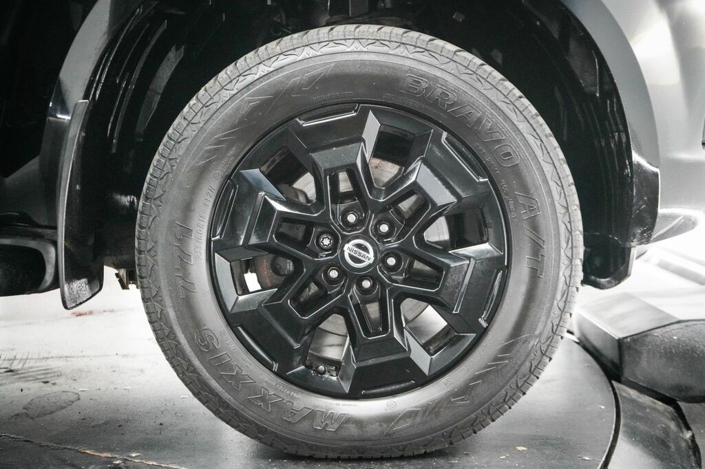 Nissan Navara Navara Double Cab Pick Up Tekna 2.3Dci 190 Tt 4Wd Grey #47