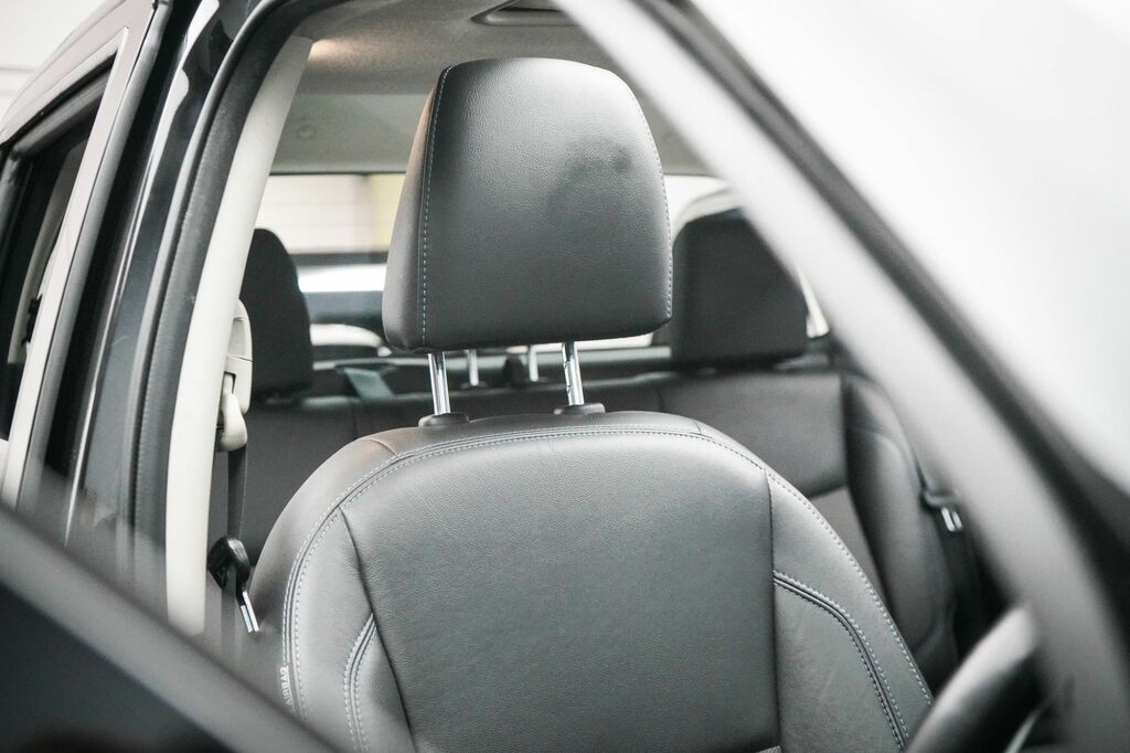 Nissan Navara Navara Double Cab Pick Up Tekna 2.3Dci 190 Tt 4Wd Grey #29