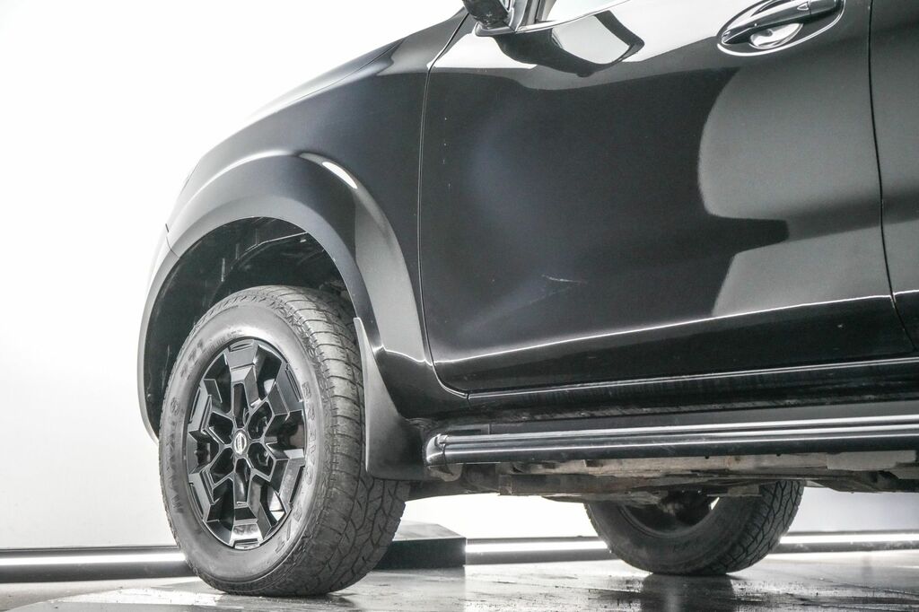 Nissan Navara Navara Double Cab Pick Up Tekna 2.3Dci 190 Tt 4Wd Grey #9