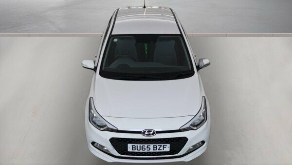 Hyundai I20 1.2L Se White #4