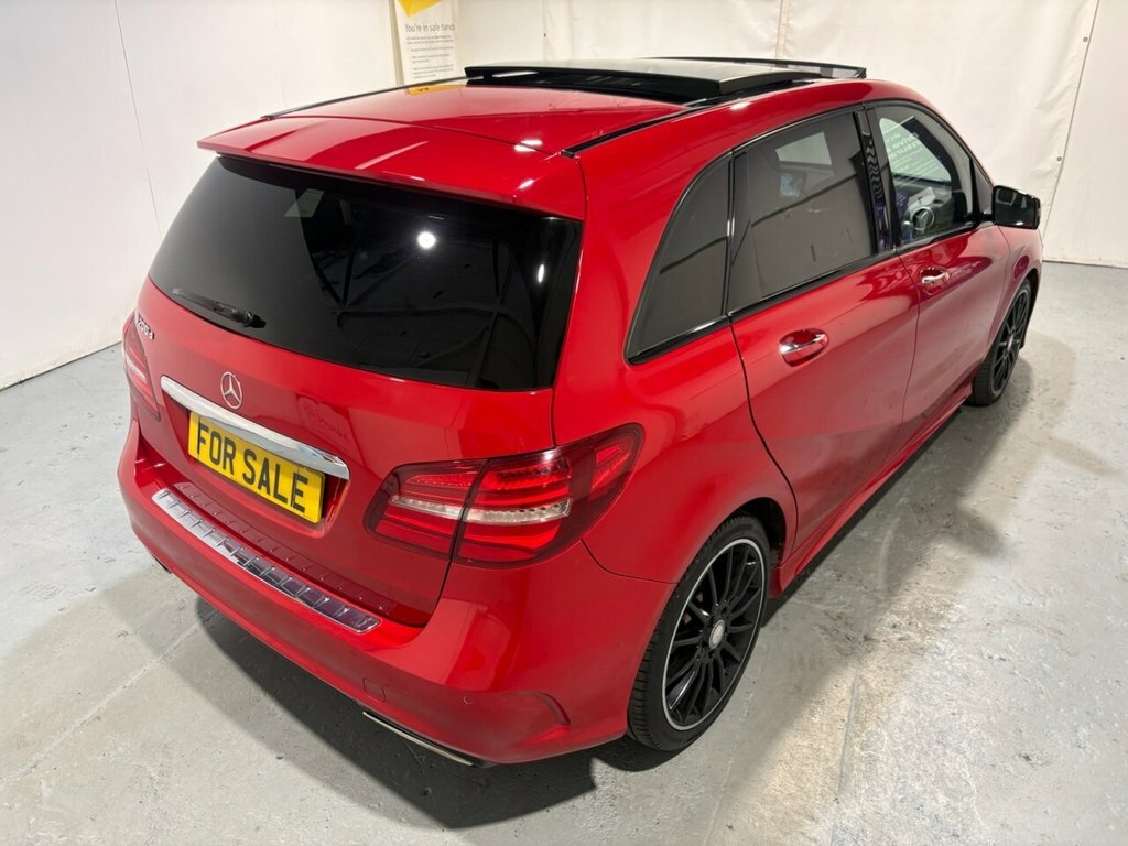Mercedes-Benz B Class 2.1L Amg Line Red #2