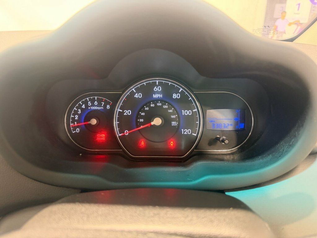 Hyundai I10 1.2 Active Hatchback Euro 5 85 Red #28