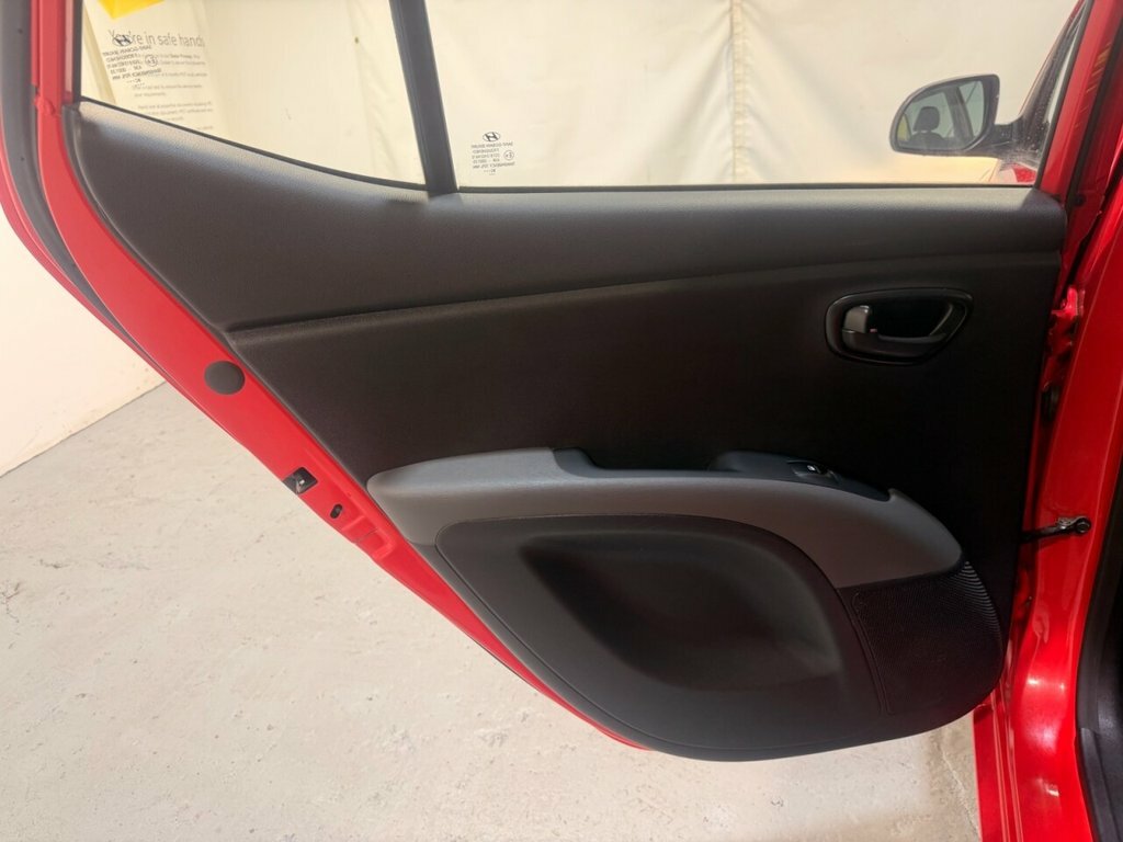 Hyundai I10 1.2 Active Hatchback Euro 5 85 Red #44