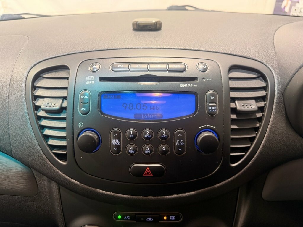 Hyundai I10 1.2 Active Hatchback Euro 5 85 Red #29