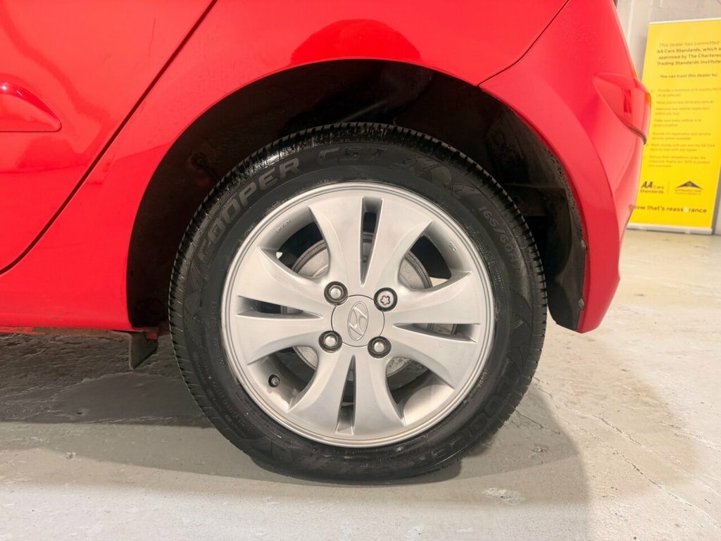 Hyundai I10 1.2 Active Hatchback Euro 5 85 Red #37