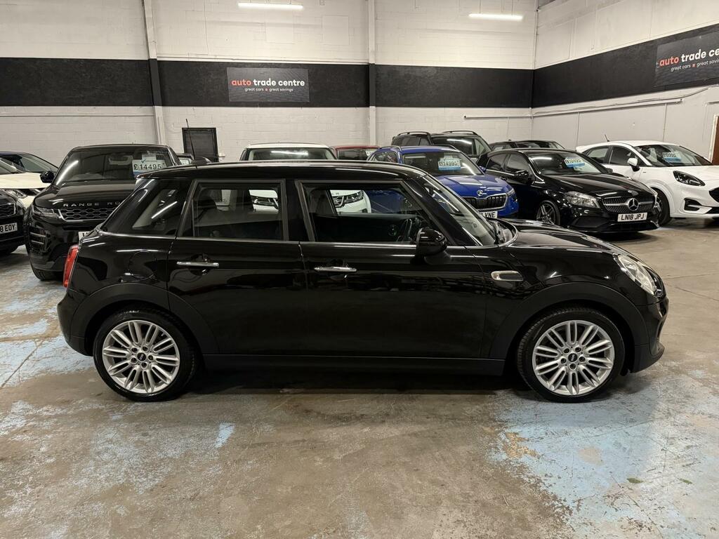 Mini Hatch 1.5 5-Door Hatch Cooper D DS66AEB Black #6