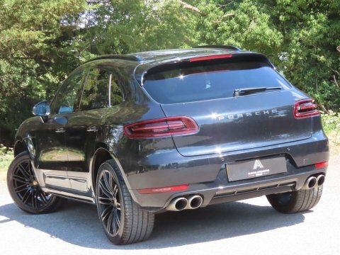 Porsche Macan 3.0 Td V6 Black #6