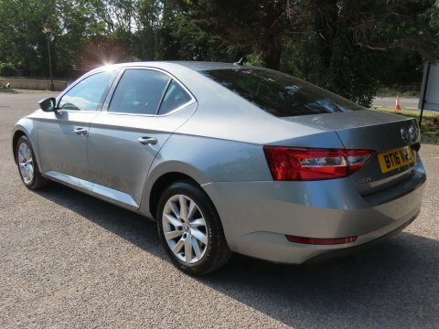 Skoda Superb 1.4 Tsi Act Se L Executive Euro 6 Ss Red #7