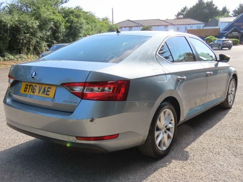 Skoda Superb 2.0 Tdi Se Grey #5