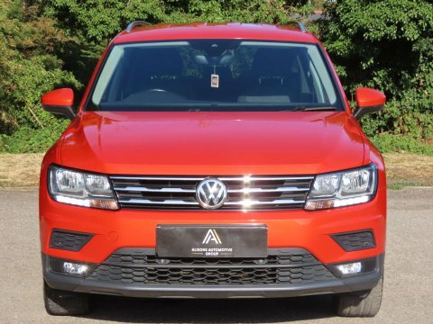 Volkswagen Tiguan Allspace 2.0 Tdi Match Orange #2