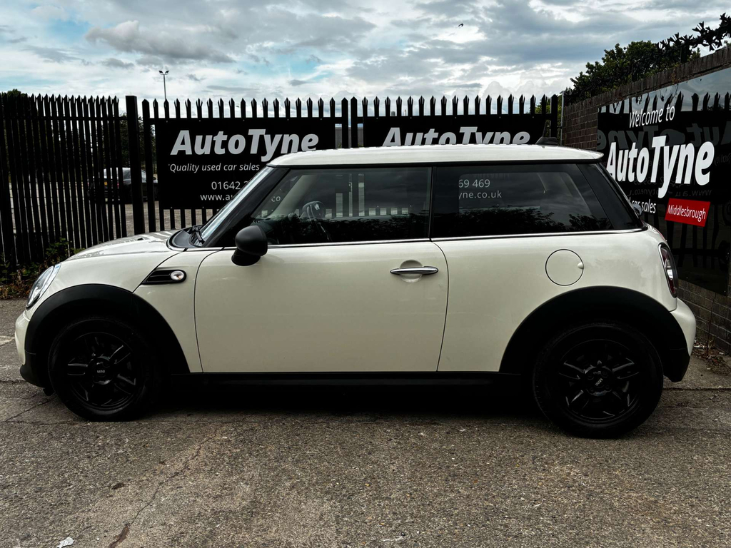 Mini Hatch One NK62HWN #4