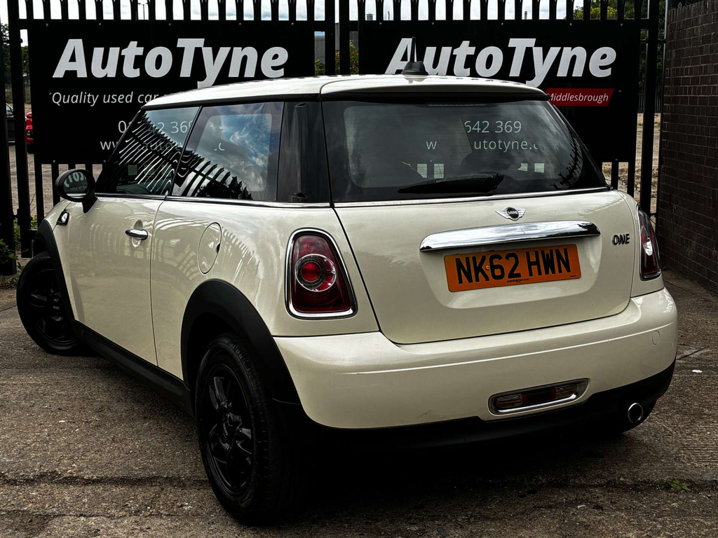 Mini Hatch One NK62HWN #3