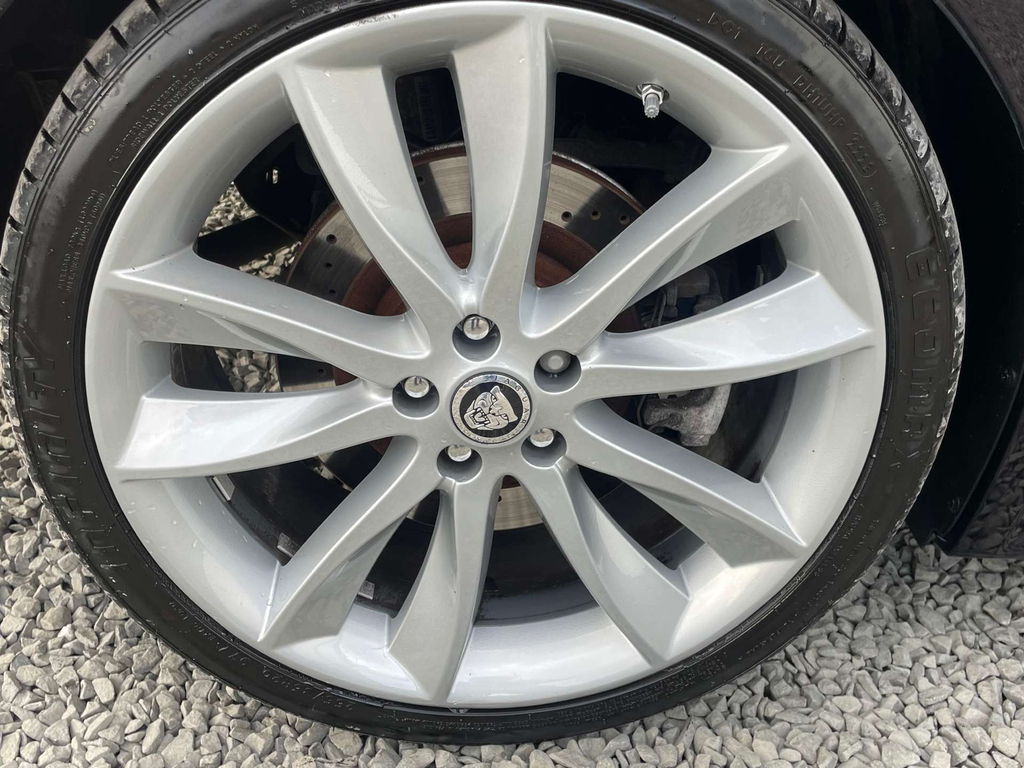 Jaguar XF Jaguar Saloon 3.0D V6 Premium Luxury Au Black #32