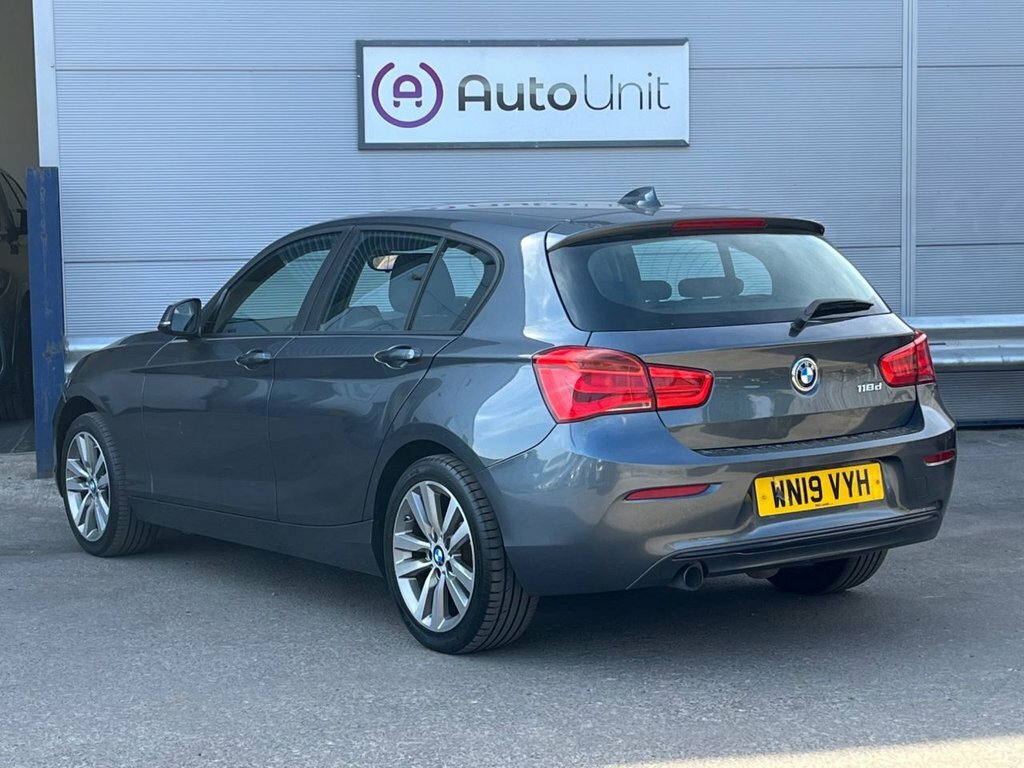 BMW 1 Series 2L Sport Grey #4