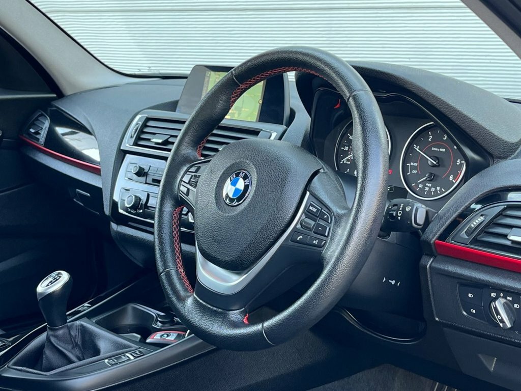 BMW 1 Series 1.5L Sport Silver #5