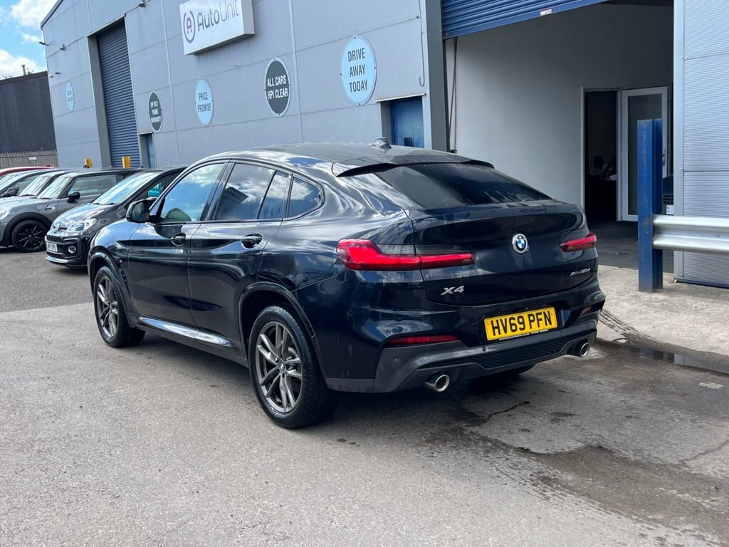 BMW X4 2L M Sport Black #3