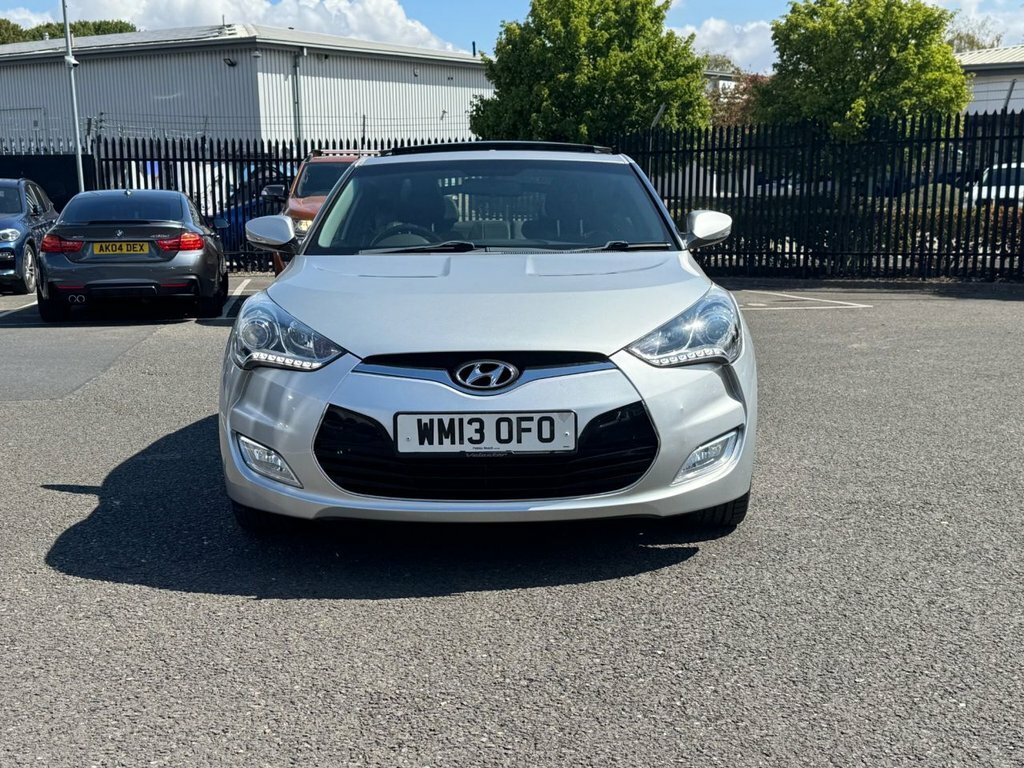 Hyundai Veloster 1.6L Sport Silver #2