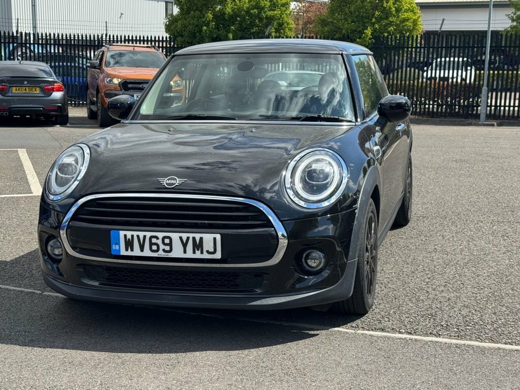 Mini Hatch 1.5L Cooper Classic Black #3