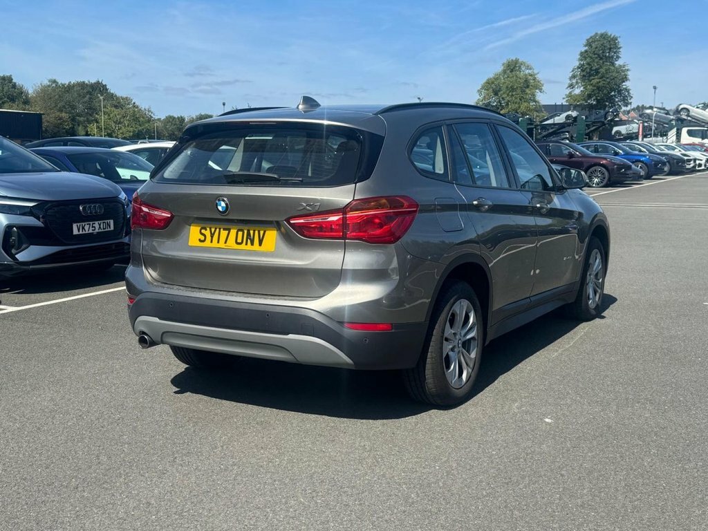 BMW X1 2L Se Silver #4