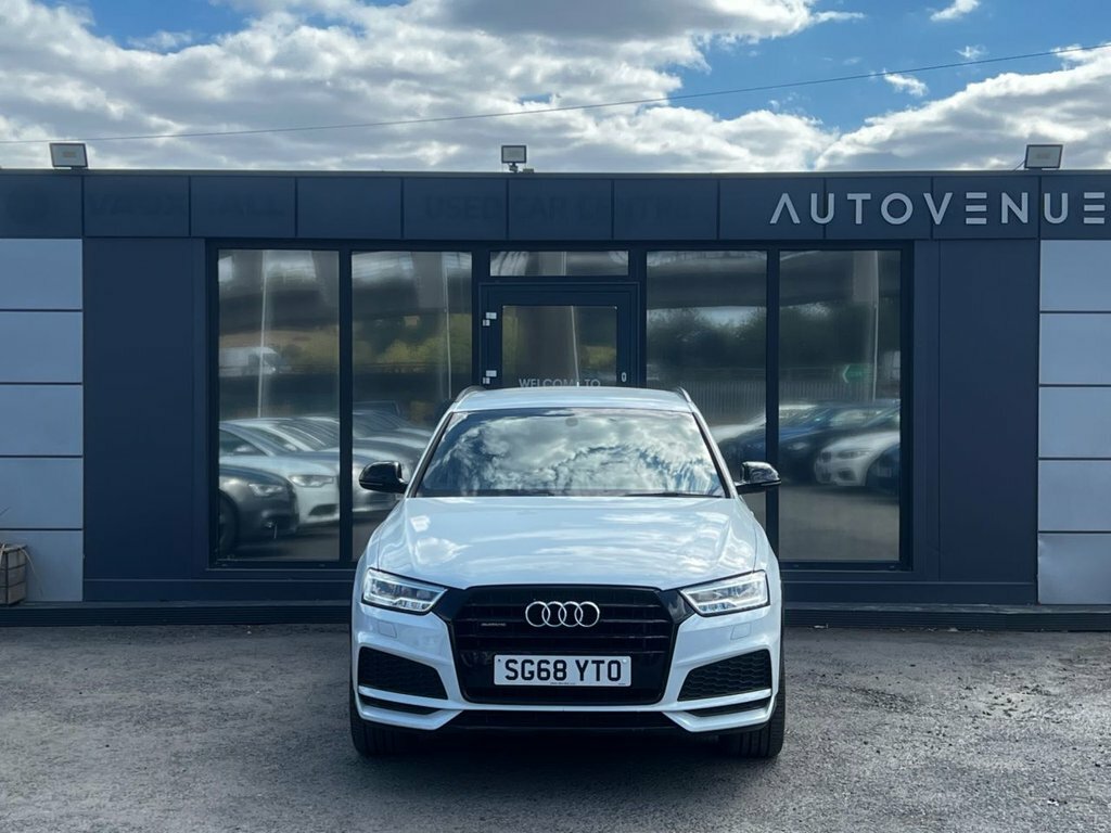 Audi Q3 2L Black Edition White #3