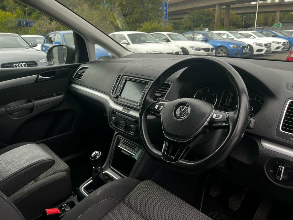 Volkswagen Sharan 2.0 Tdi Scr 150 Se Nav Dsg Black #7