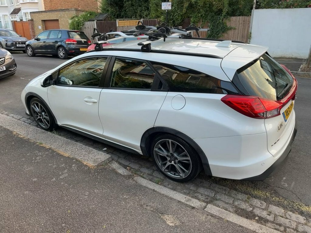 Honda Civic 1.8L Se Plus White #4