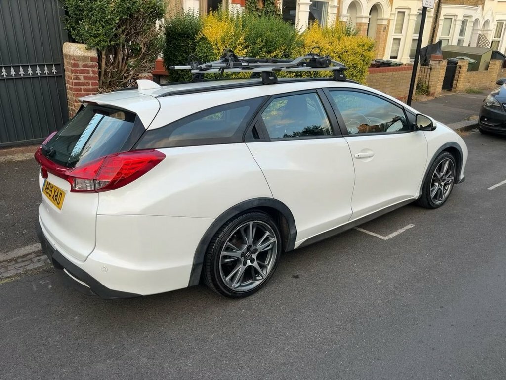 Honda Civic 1.8L Se Plus White #3