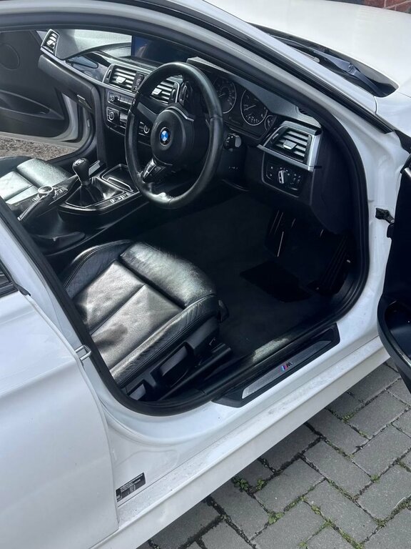 BMW 3 Series Estate 2.0 330I M Sport Touring Euro 6 Ss White #4