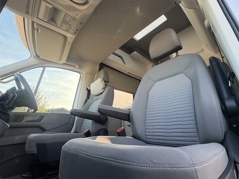 Volkswagen Grand California 3.88 T 680 177 Ps 2.0 Tdi 8Sp Silver #38