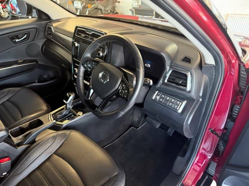 SsangYong Tivoli 1.5P Ultimate - 2023 23 Red #5