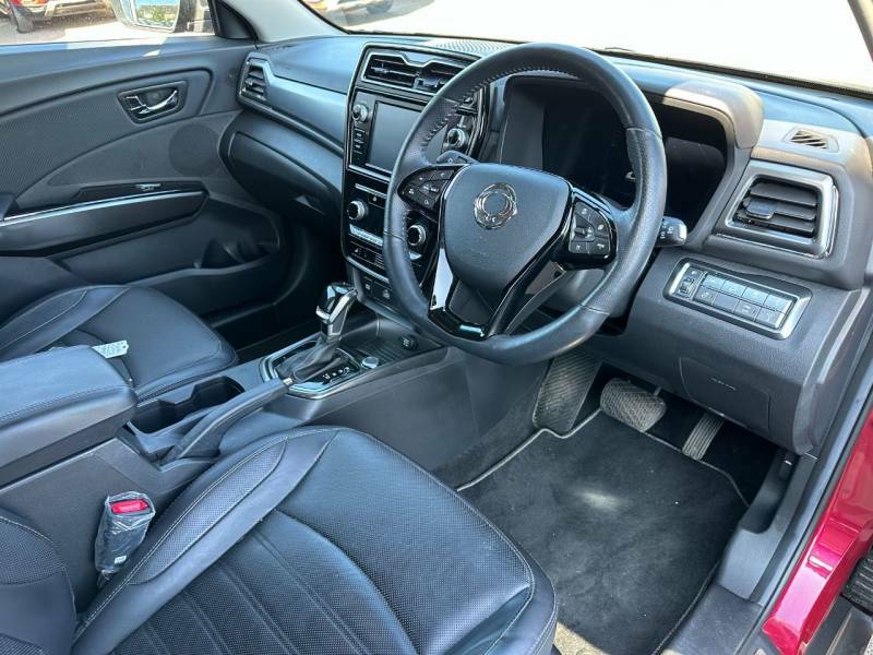 SsangYong Tivoli 1.5P Ultimate Red #3