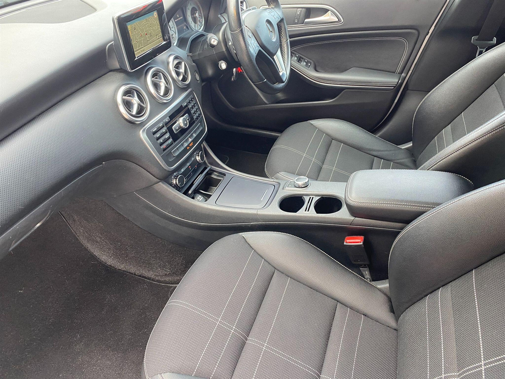 Mercedes-Benz A Class 1.6 Sport 7G-dct Euro 6 Ss AY65WCO  #5