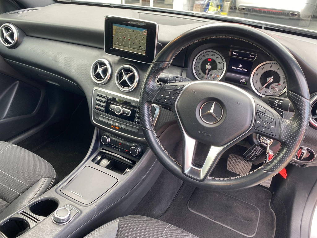Mercedes-Benz A Class 1.6 Sport 7G-dct Euro 6 Ss AY65WCO  #3