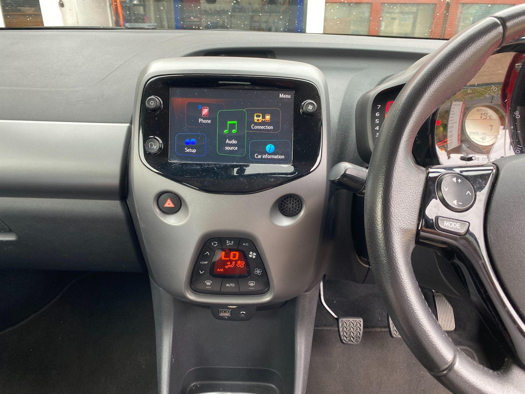 Toyota Aygo 1.0 Vvt-i X-trend Euro 6 Safety Sense NG21BTV #4