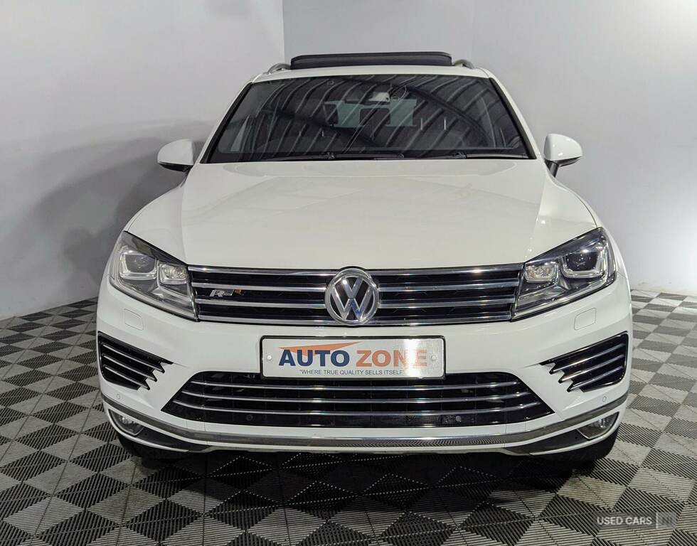 Volkswagen Touareg 3.0 V6 Tdi Bluemotion Tech 262 R-line Tip White #2