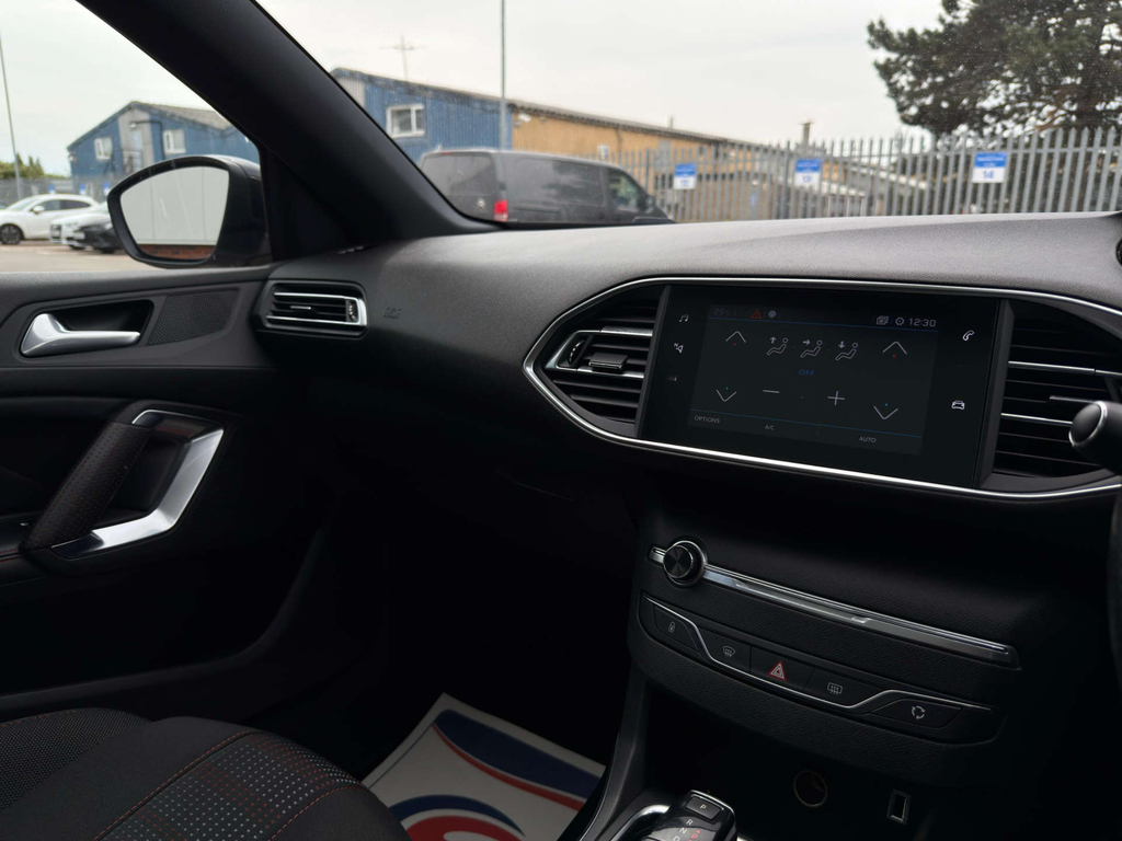 Peugeot 308 308 Active Blue Hdi Ss White #60