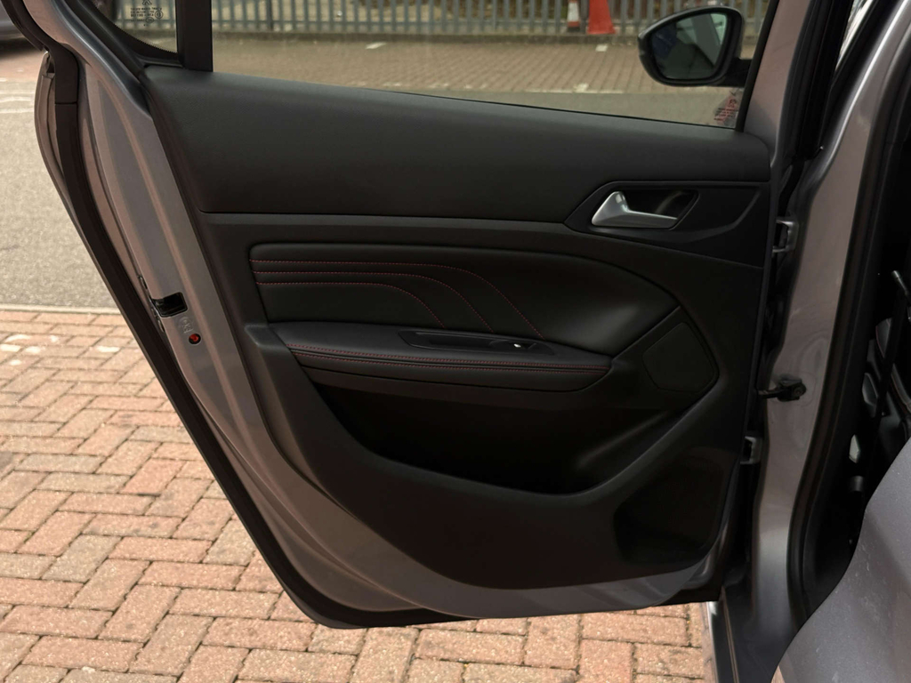 Peugeot 308 308 Active Blue Hdi Ss White #38