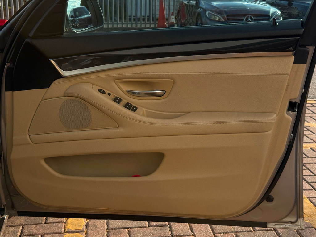 BMW 5 Series 2.0L 520D Se 188 Bhp Blue #17