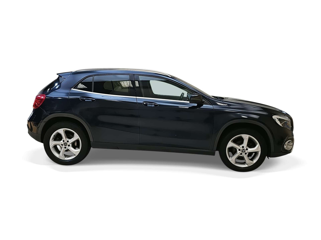 Mercedes-Benz GLA Class 1.6L Gla 180 Urban Edition 121 Bhp Red #7