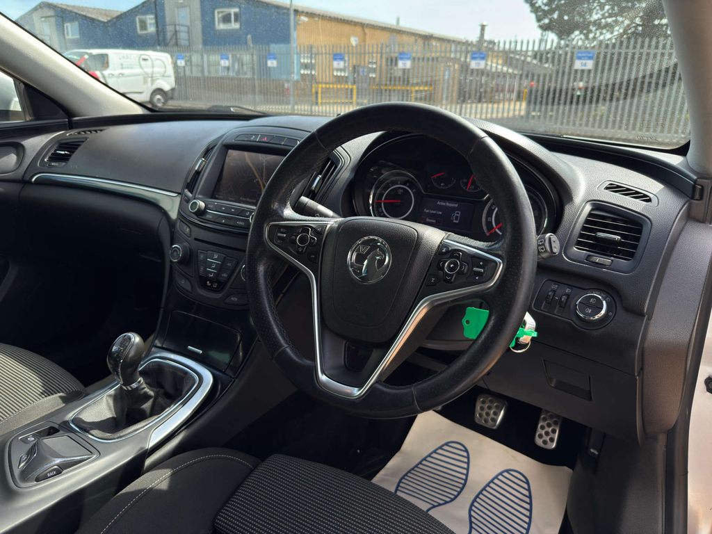 Vauxhall Insignia 2.0 Cdti Ecoflex Limited Edition Euro 5 Ss White #15