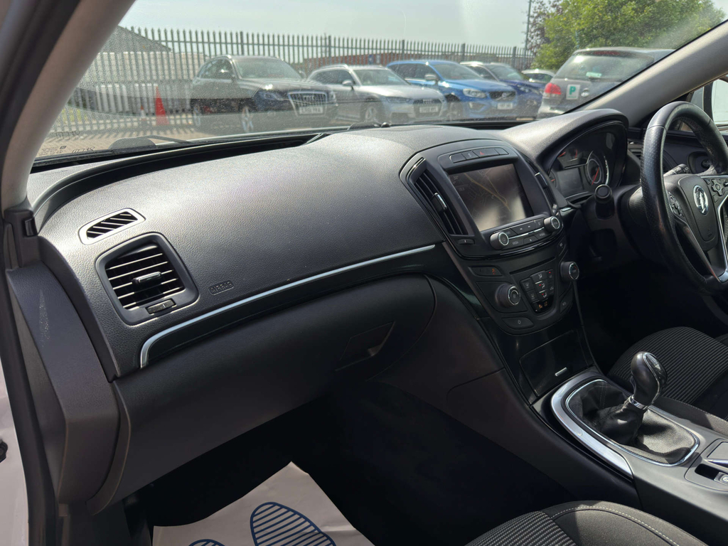 Vauxhall Insignia 2.0 Cdti Ecoflex Limited Edition Euro 5 Ss White #39