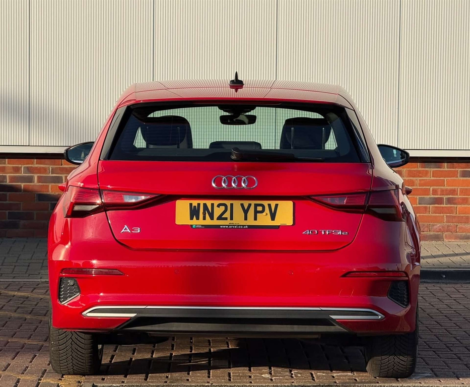 Audi A3 Sportback 40 Tfsi E Sport Red #5