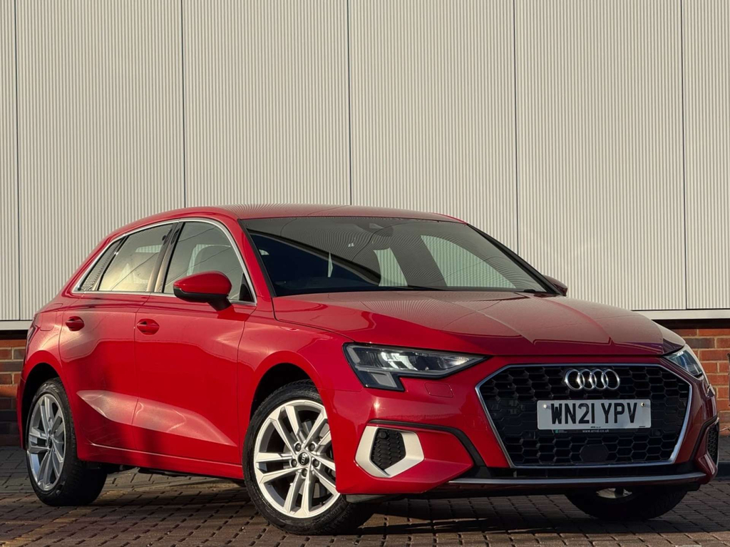 Audi A3 Sportback 40 Tfsi E Sport Red