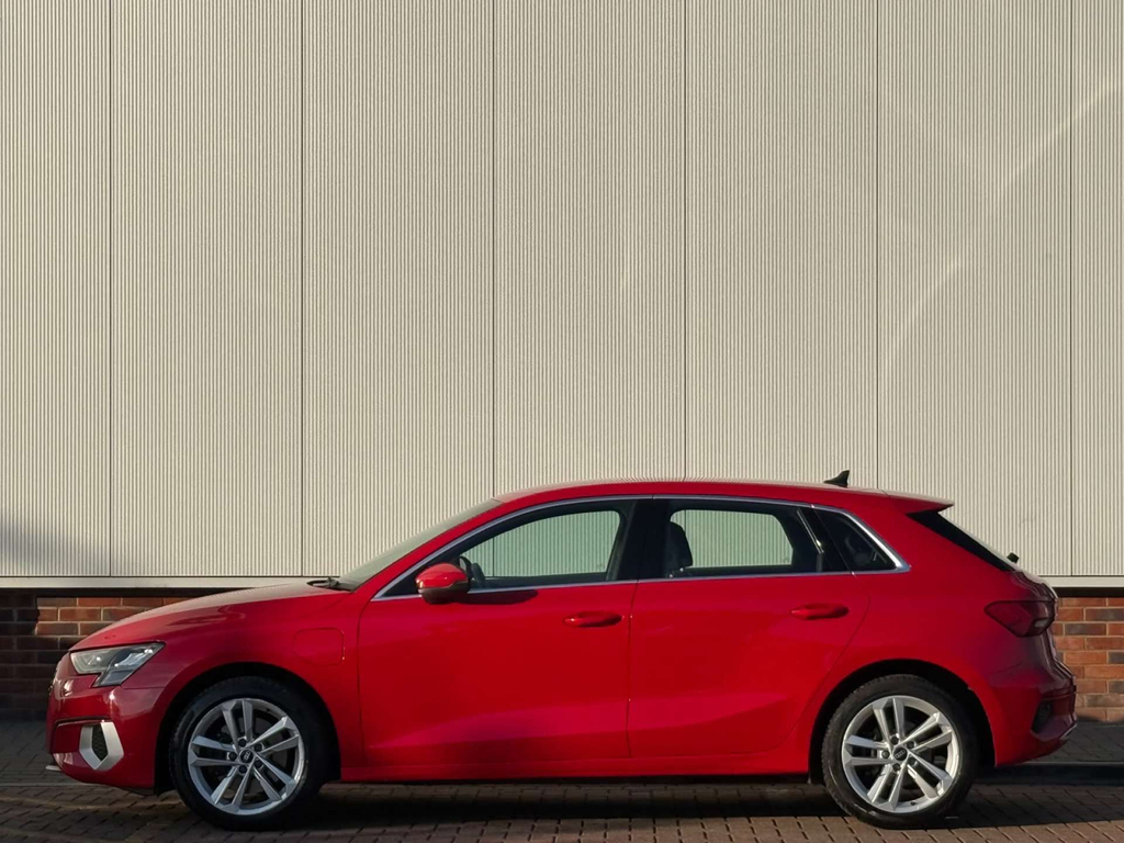 Audi A3 Sportback 40 Tfsi E Sport Red #6