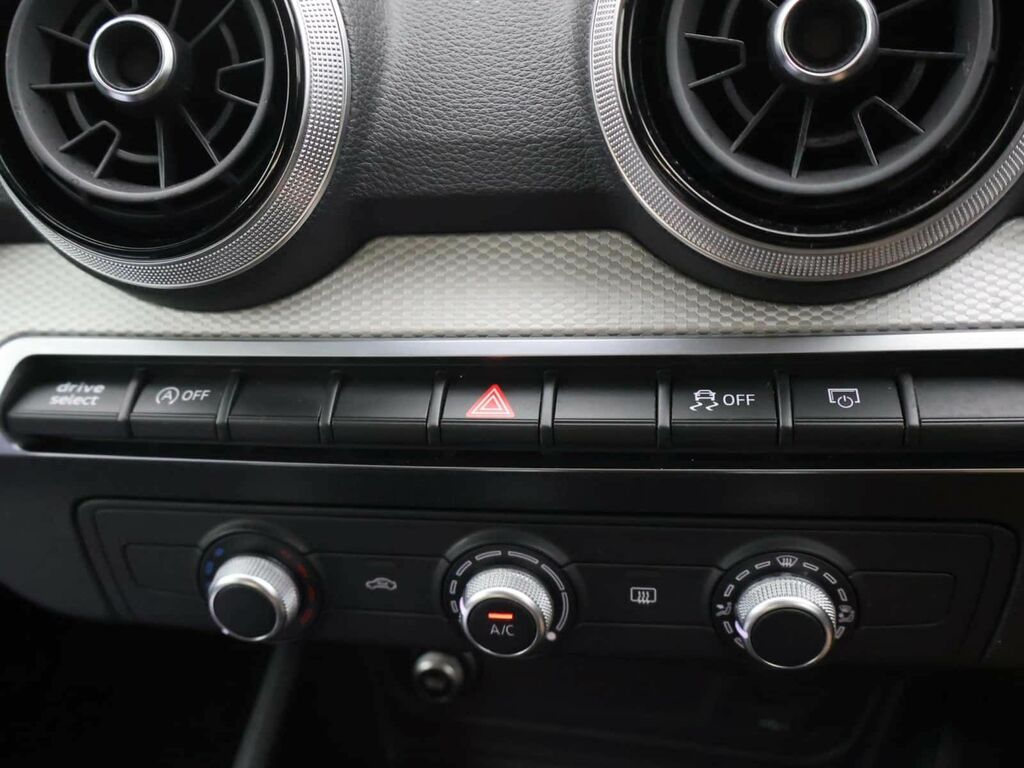 Audi Q2 S Line 35 Tfsi 150 Ps S Tronic Blue #16