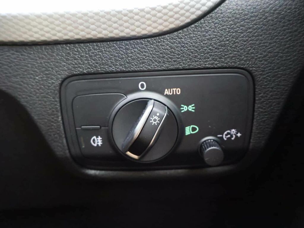 Audi Q2 S Line 35 Tfsi 150 Ps S Tronic Blue #26