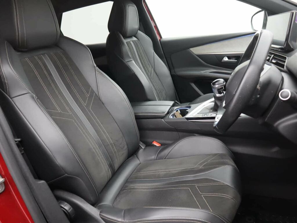 Peugeot 3008 Gt White #7