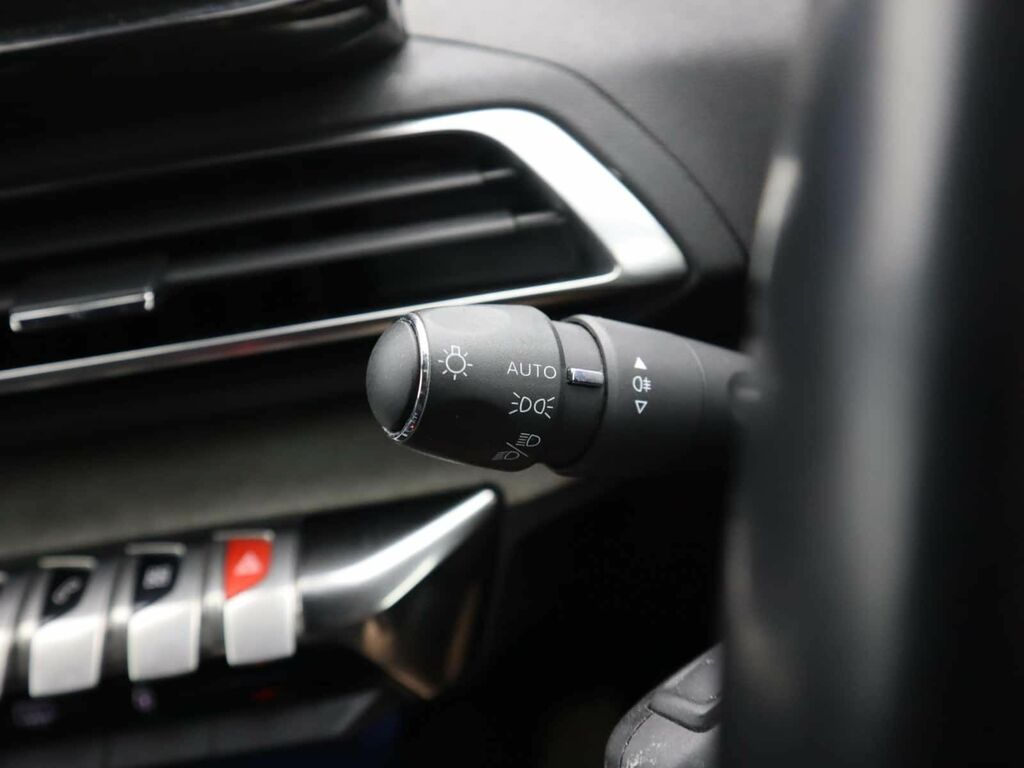 Peugeot 3008 Gt White #22