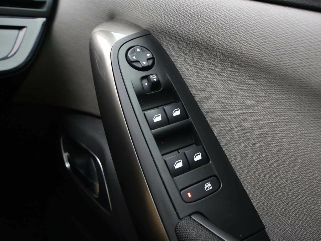 Citroen Grand C4 SpaceTourer 1.2 Puretech 130 Flair Black #21
